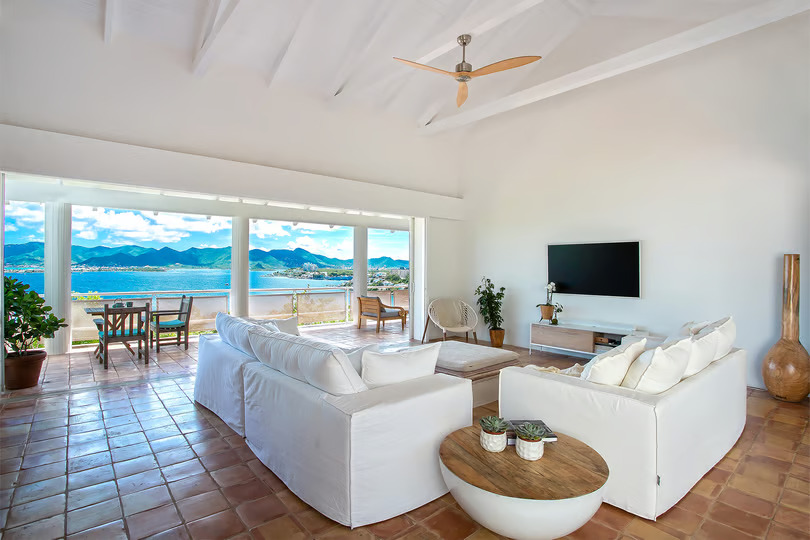 St. Maarten is a new hotspot for Canadian snowbirds