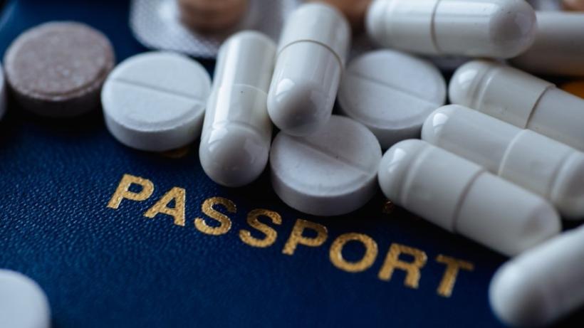 Prescription Medication Travel Tips for Canadian Snowbirds