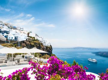 Luxury Travel Deals for Canadian Snowbirds