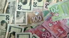 Top FX tips for Canadian snowbirds to exchange currency