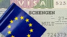 Canadian snowbirds will soon need to apply for permits to travel to Europe